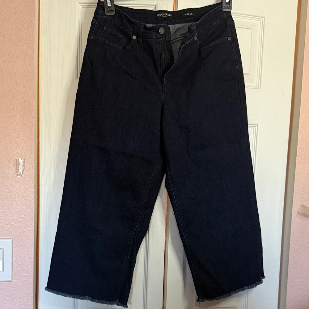 Susan Graver  Dark Wash Denim Cropped Jeans size 12P